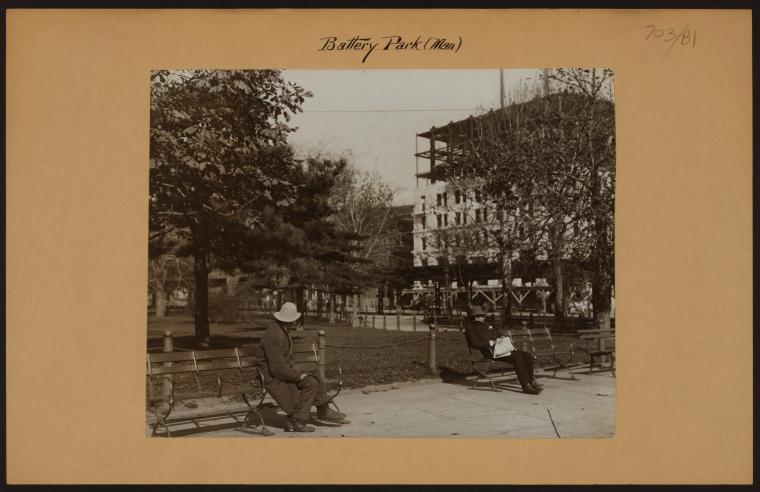 Battery Park 1915 - State Street  © NYPL Digital Collections 